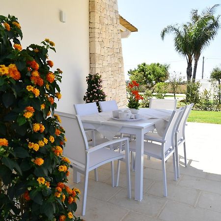 Borgo Fiorito Relais Bed & Breakfast Parabita Exterior foto