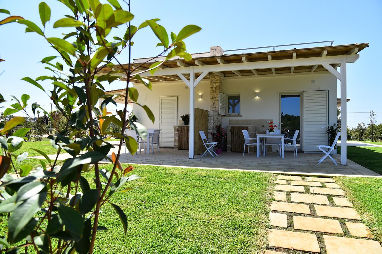 Borgo Fiorito Relais Bed & Breakfast Parabita Exterior foto