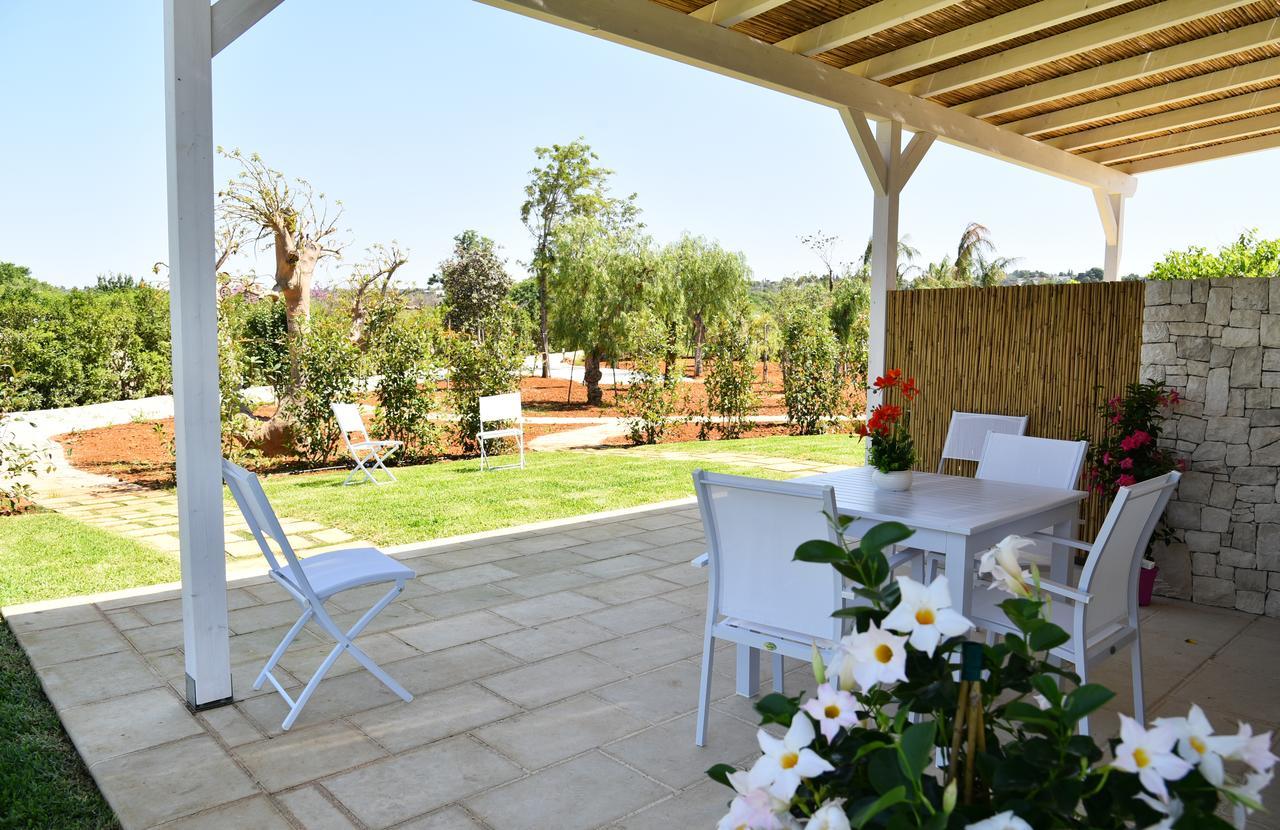 Borgo Fiorito Relais Bed & Breakfast Parabita Exterior foto