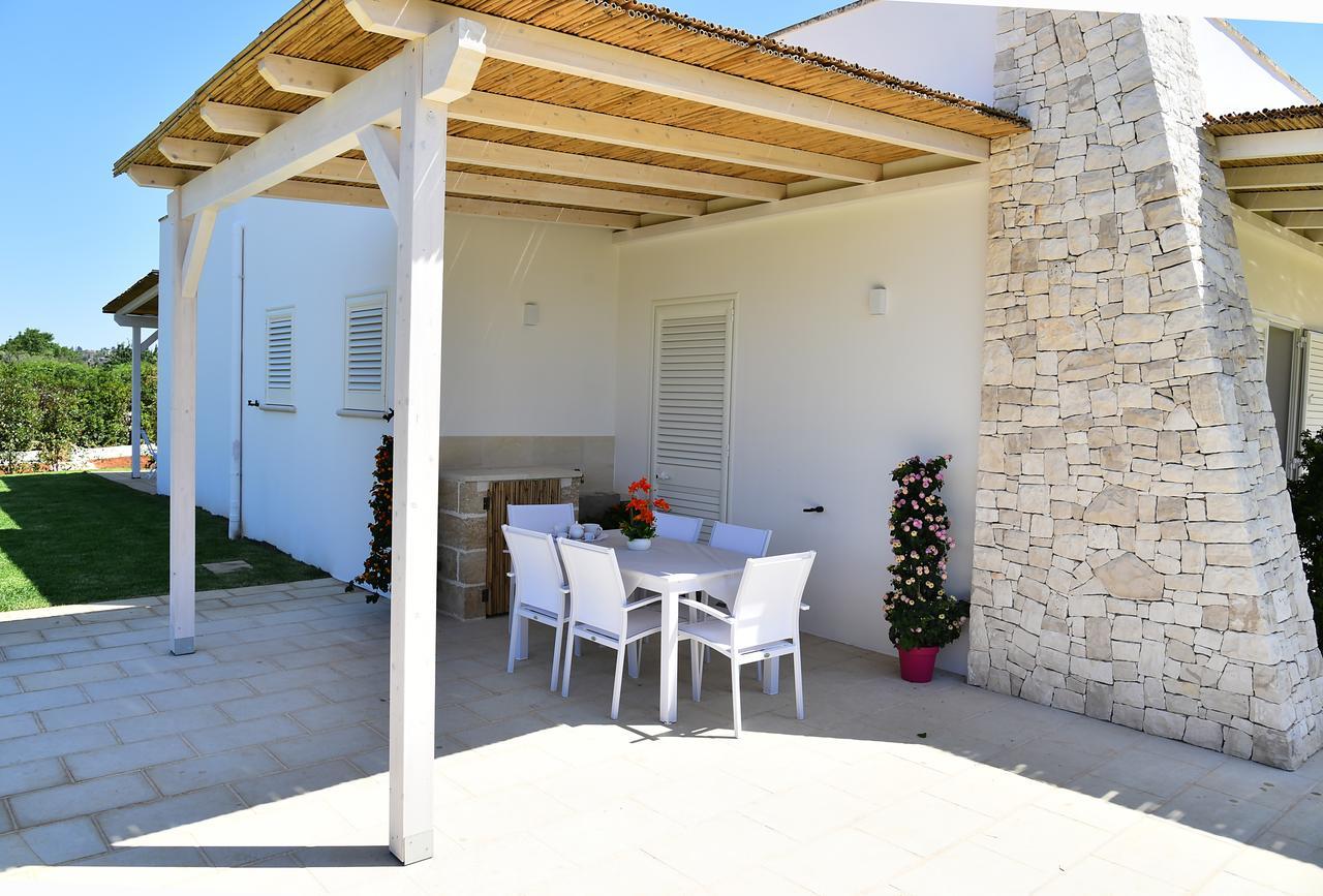 Borgo Fiorito Relais Bed & Breakfast Parabita Exterior foto