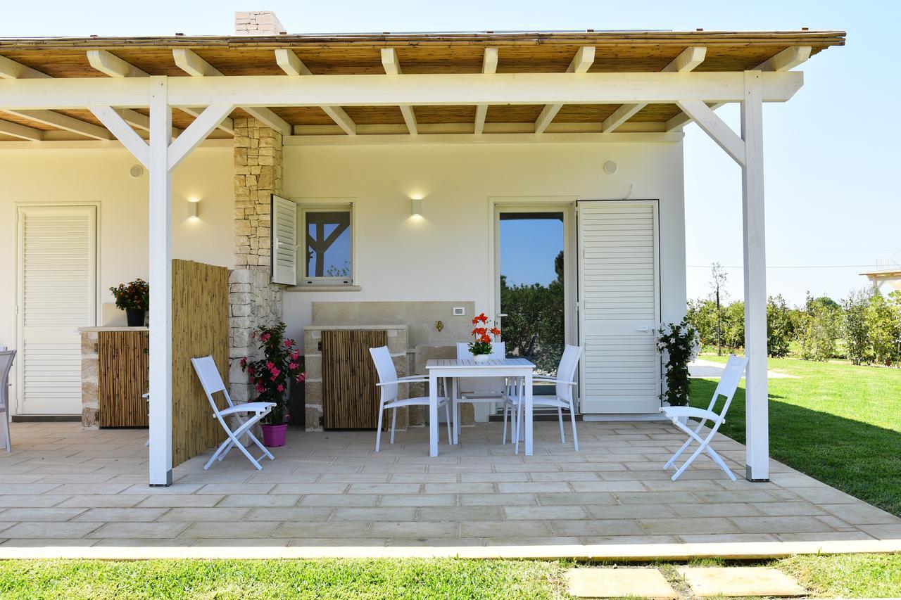 Borgo Fiorito Relais Bed & Breakfast Parabita Exterior foto