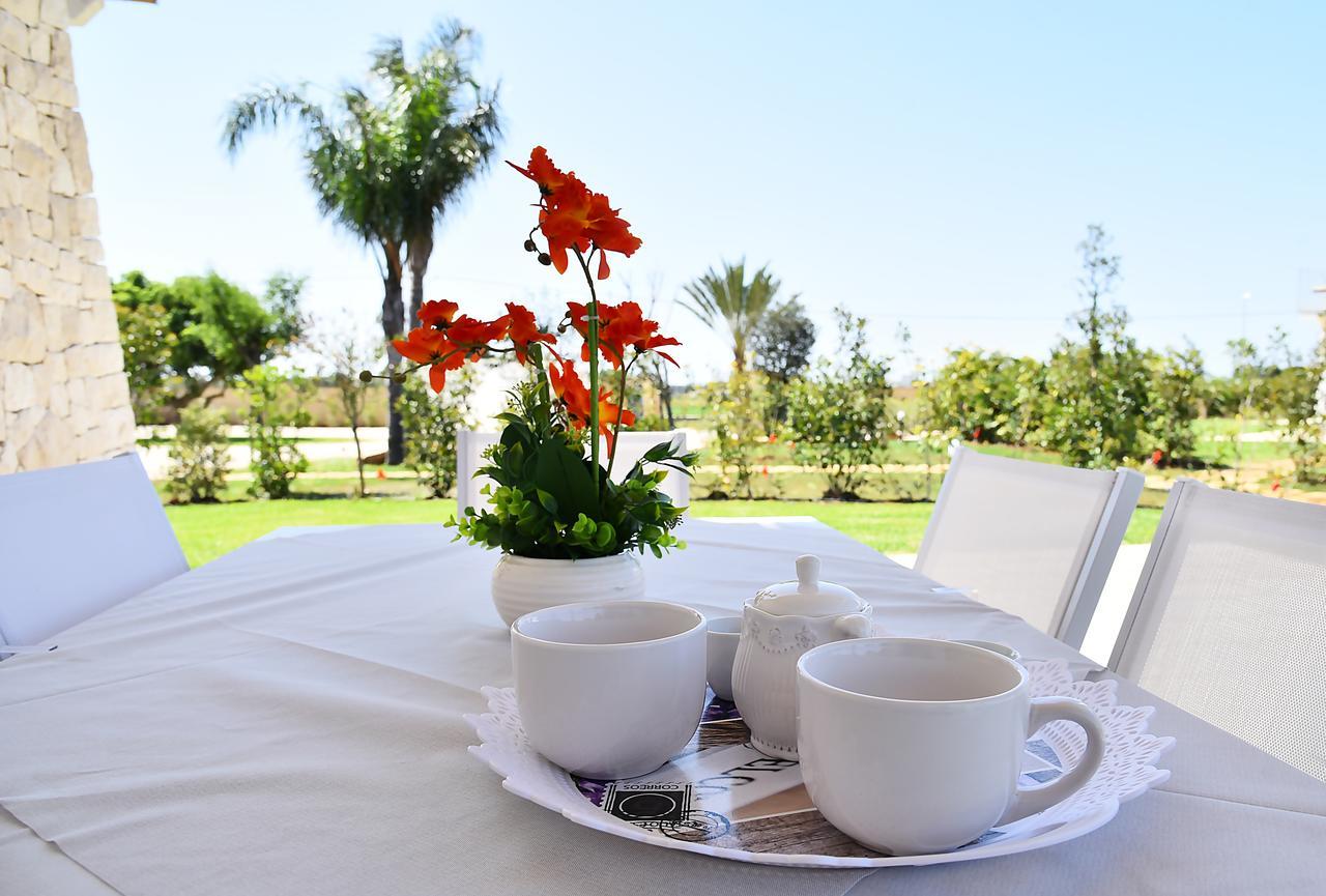Borgo Fiorito Relais Bed & Breakfast Parabita Exterior foto