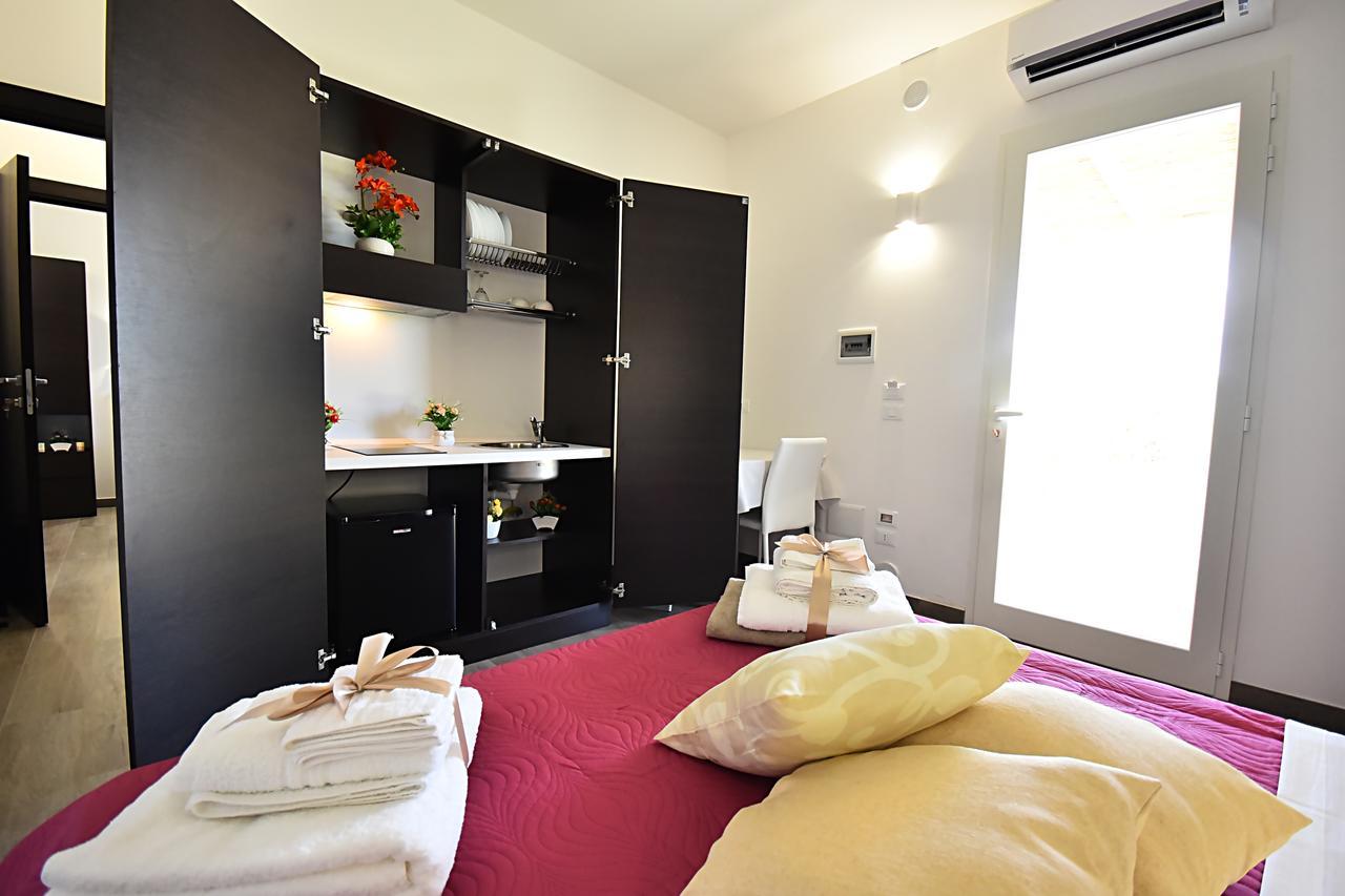 Borgo Fiorito Relais Bed & Breakfast Parabita Exterior foto
